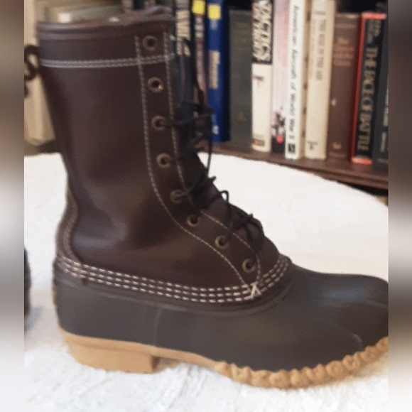 L.L. Bean womens size 7 lined duck boots - Picture 5 of 12